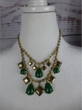 Chunky Gold Tone Green Teardrop Cabochon Square Charm Statement Necklace F4